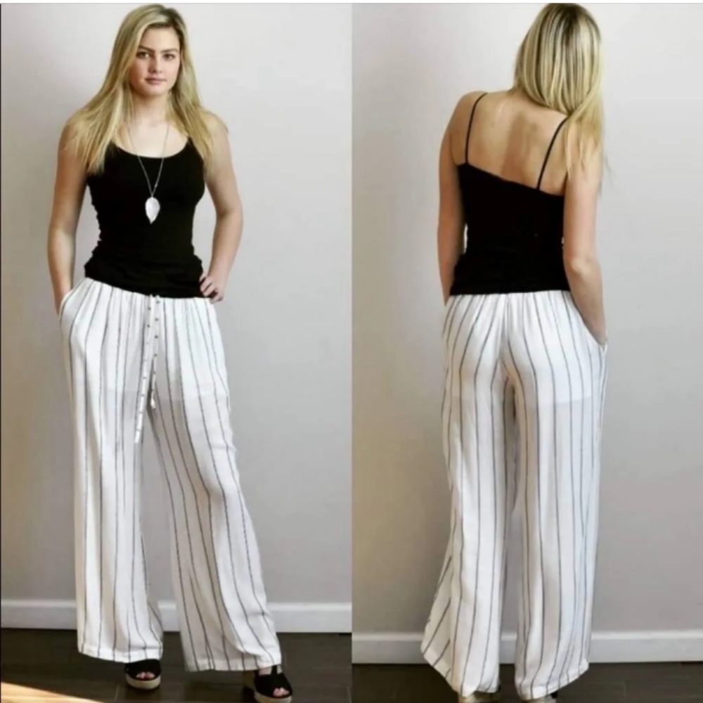 Fashion wild cat women's size medium black & white palazzo pants